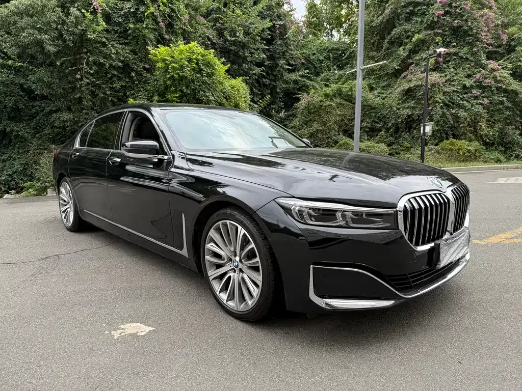 BMW 7 Series — фото 3