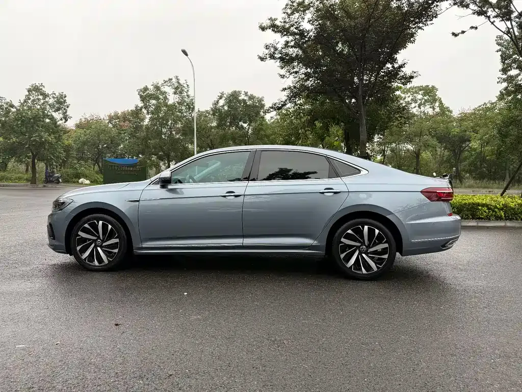 Volkswagen Passat — фото 7