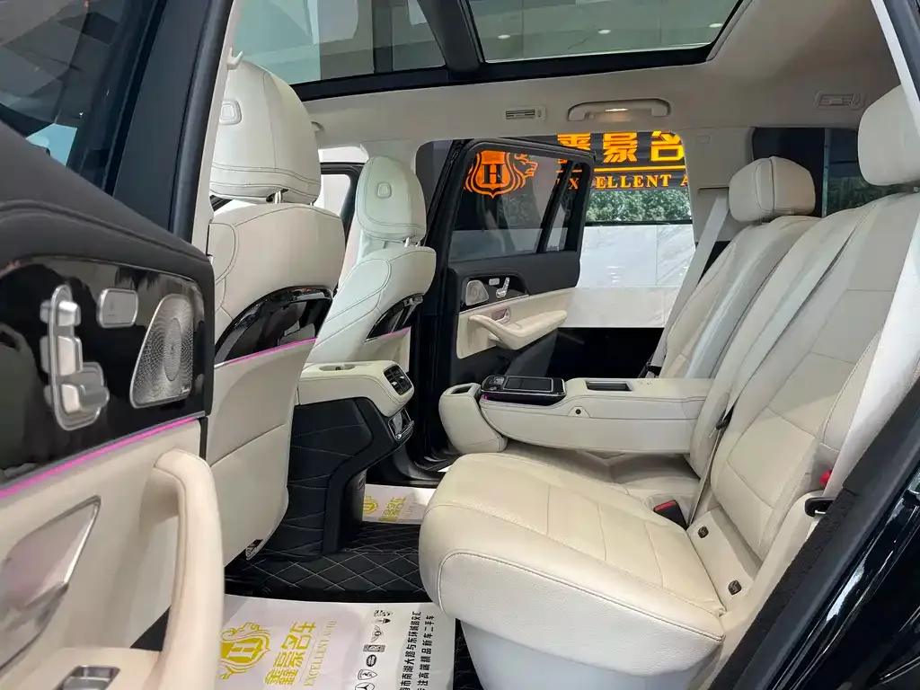 Mercedes-Benz GLS — фото 10