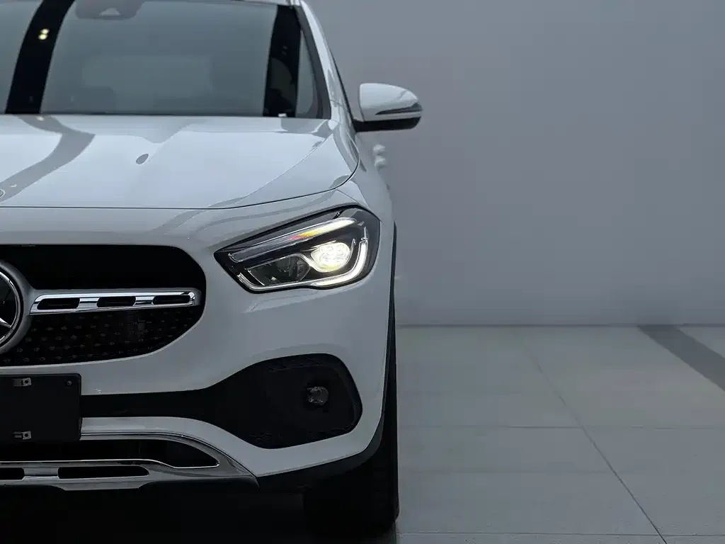 Mercedes-Benz GLA — фото 3