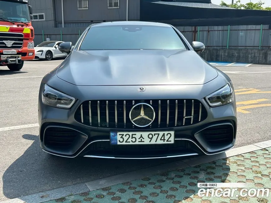 Mercedes-Benz AMG GT — фото 1
