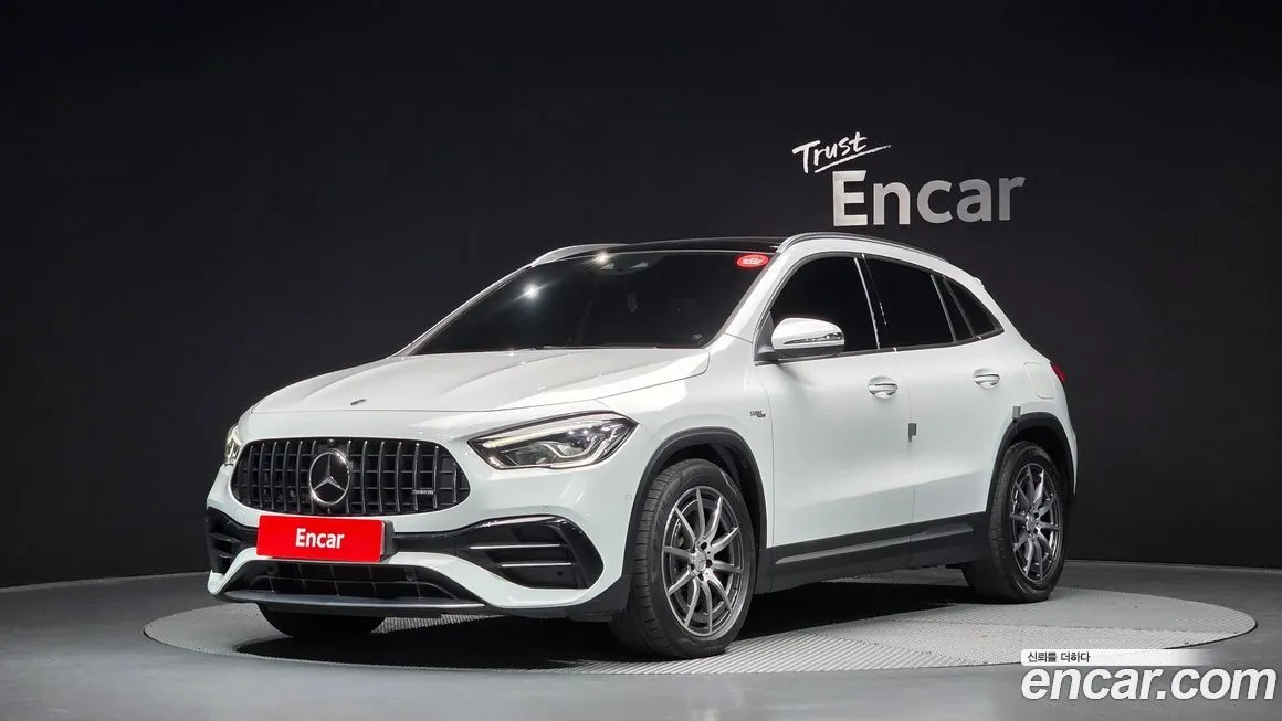 Mercedes-Benz GLA-Class — фото 1