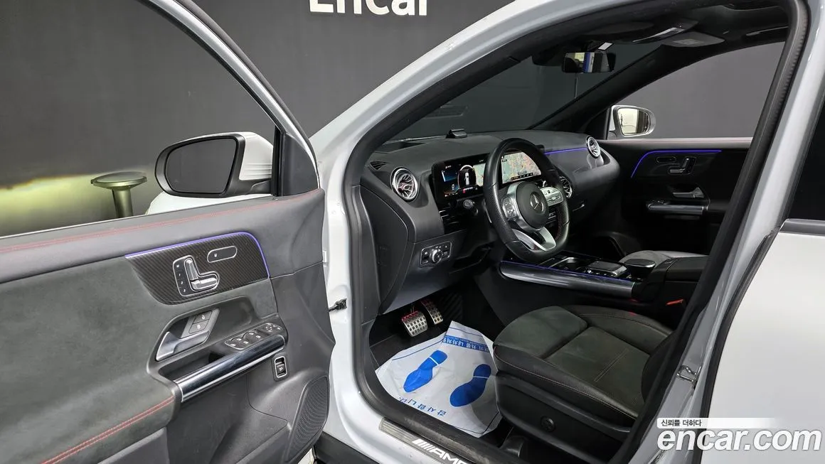 Mercedes-Benz GLA-Class — фото 10