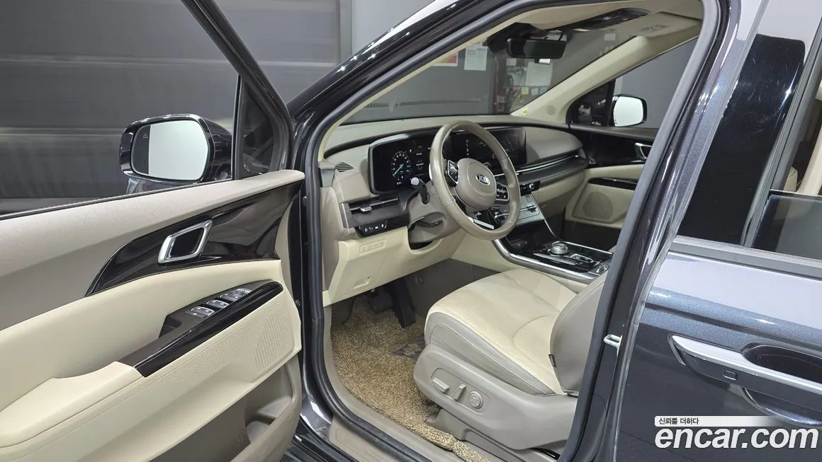 Kia Carnival — фото 10
