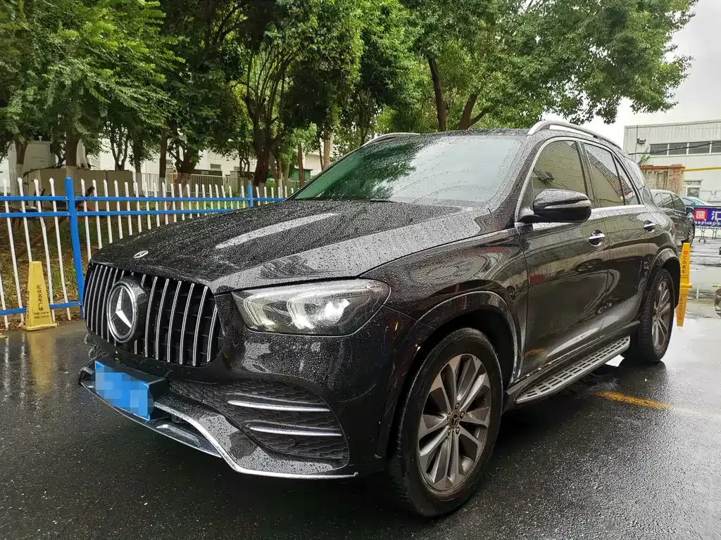 Mercedes-Benz GLE — фото 1