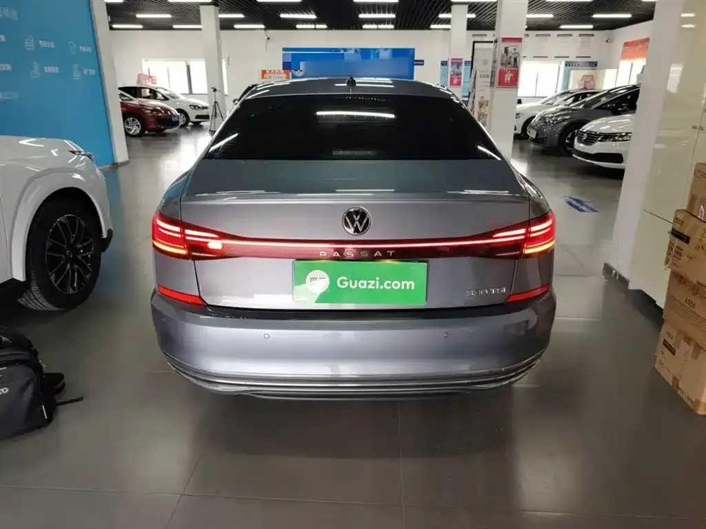 Volkswagen Passat — фото 6