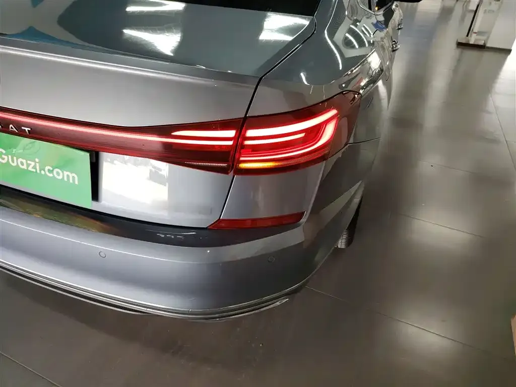 Volkswagen Passat — фото 8