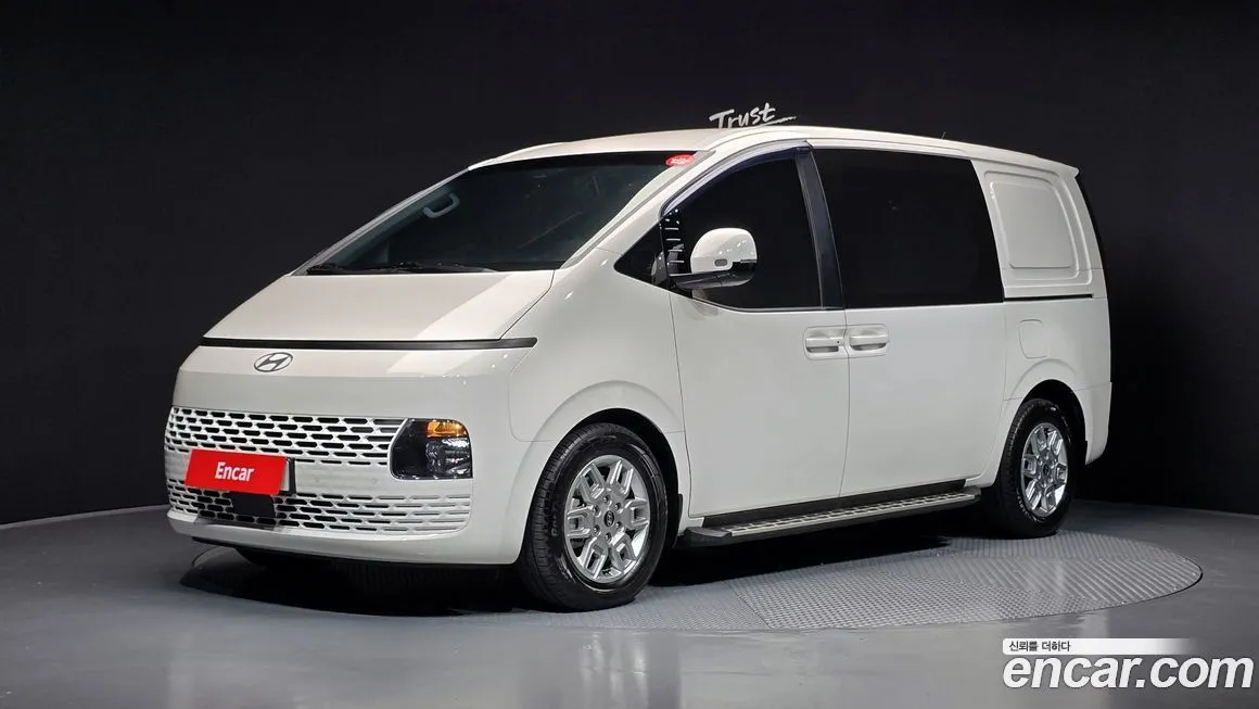 Hyundai Staria — фото 3