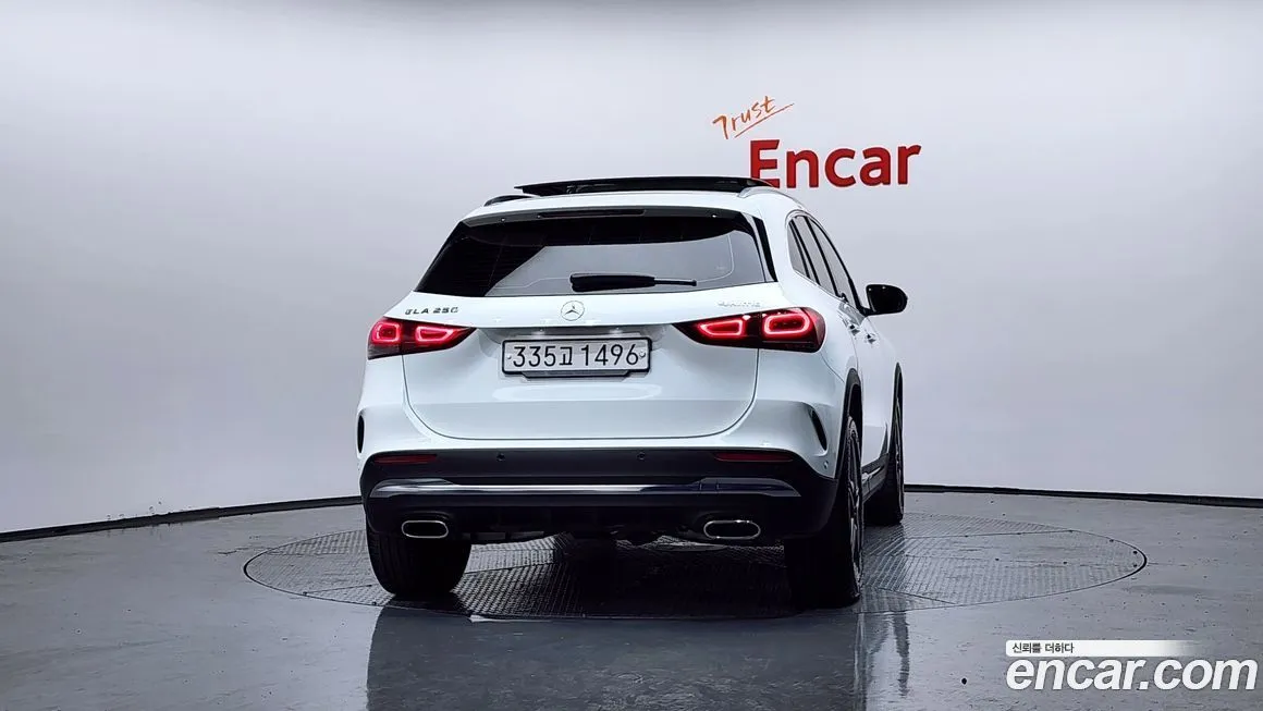 Mercedes-Benz GLA-Class — фото 4