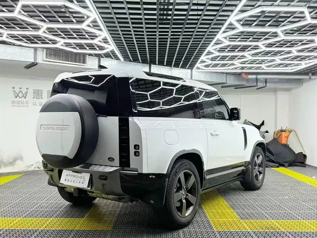 Land Rover Defender — фото 4