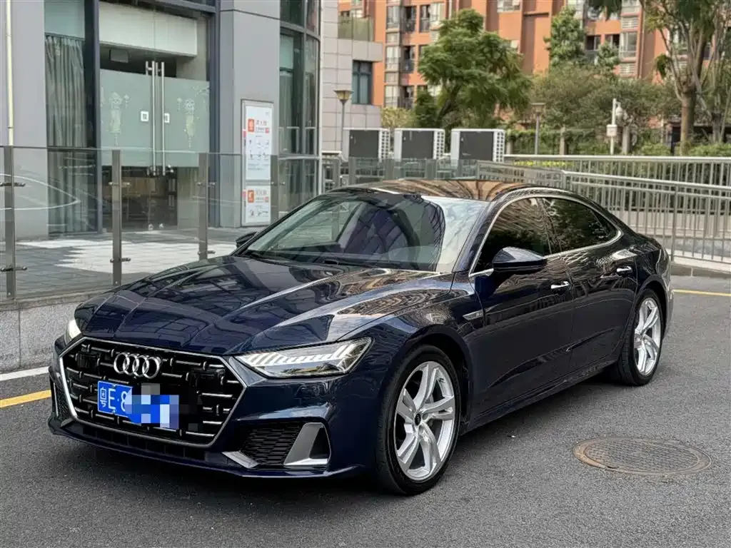 Audi A7L — фото 2