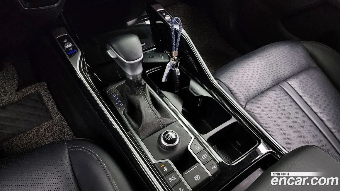 Kia Sorento — фото 9
