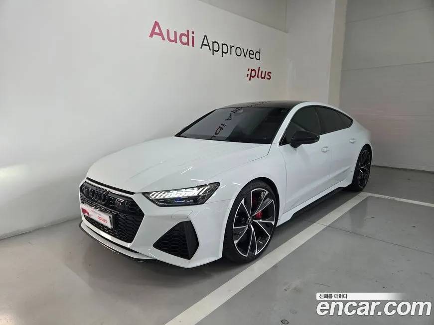Audi RS7 — фото 1