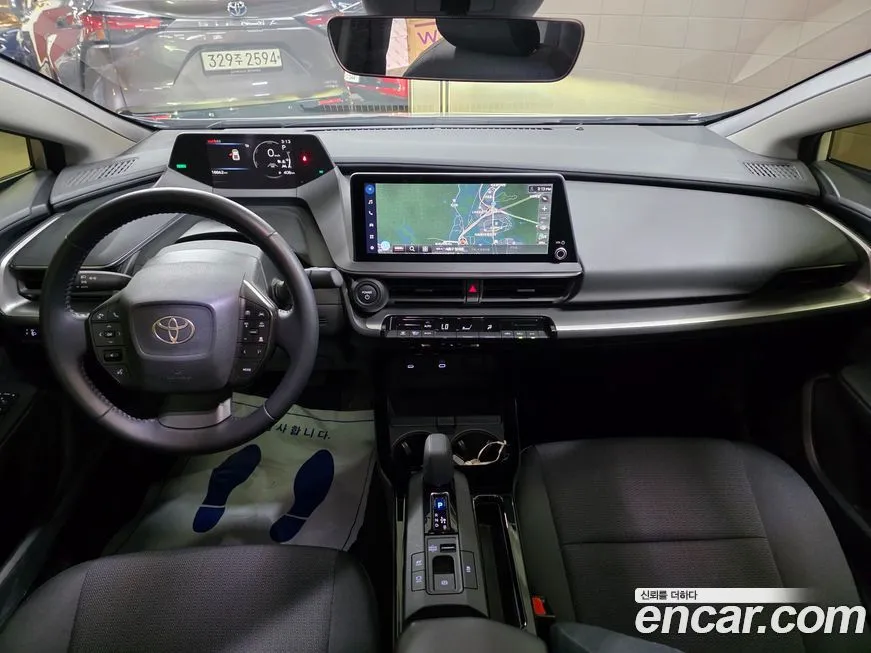 Toyota Prius — фото 7