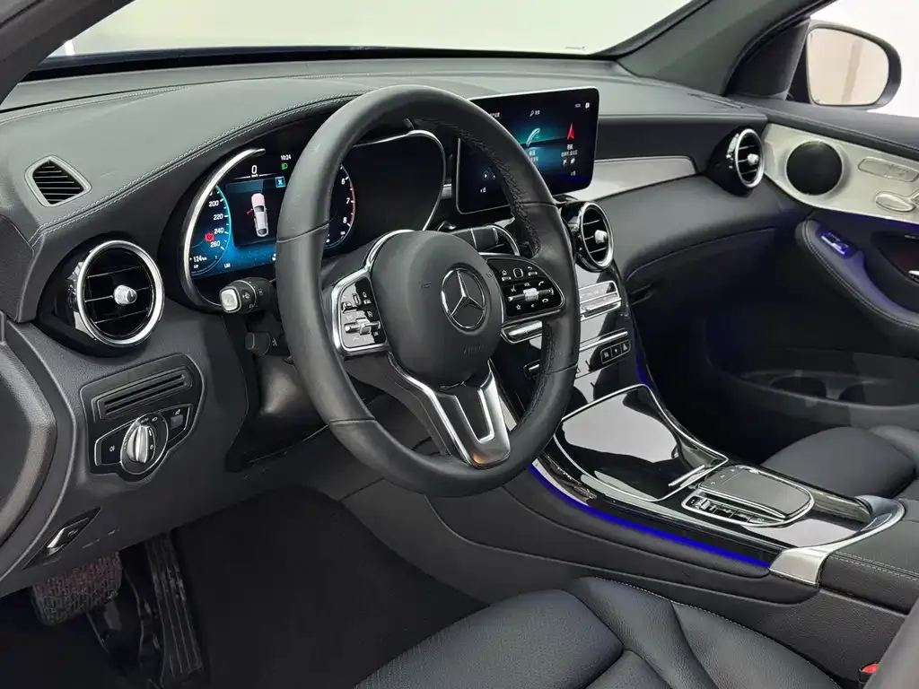 Mercedes-Benz GLC Coupe — фото 9