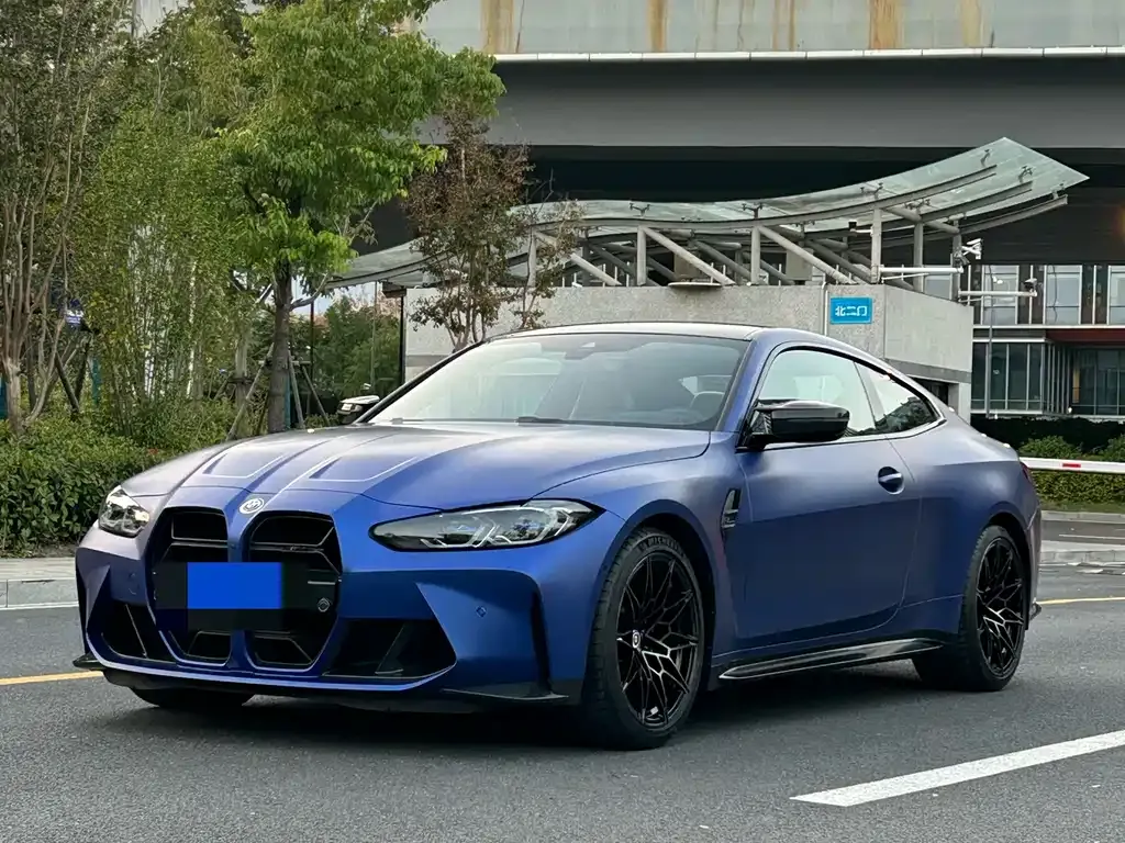 BMW M4 — фото 1