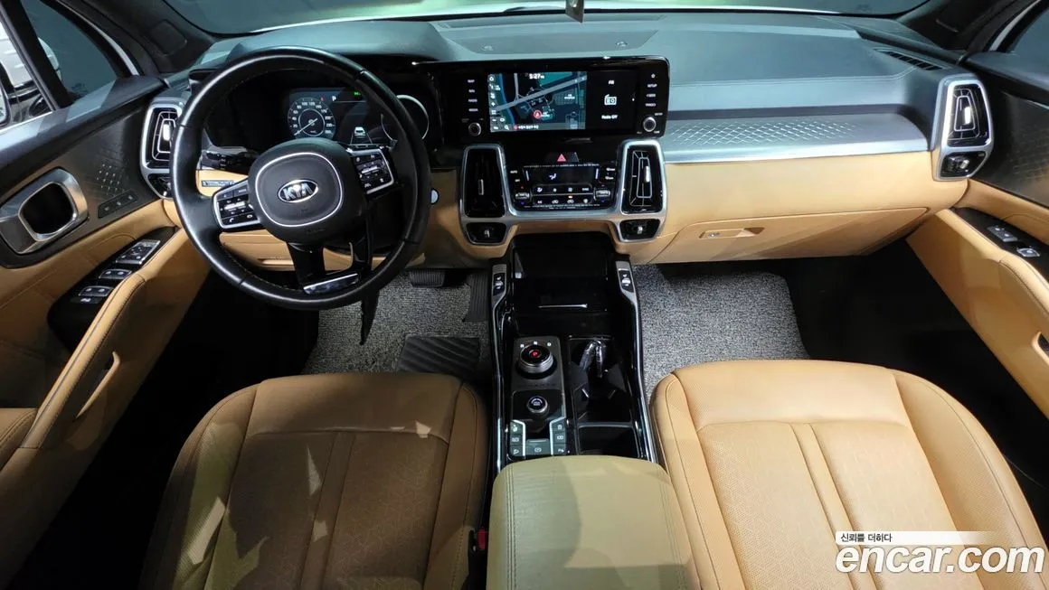 Kia Sorento — фото 7