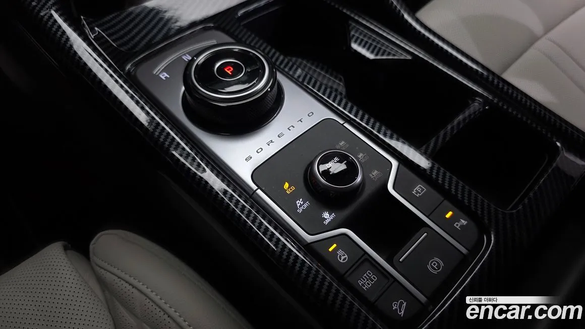 Kia Sorento — фото 9