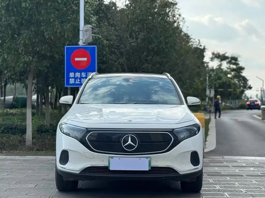 Mercedes-Benz EQA — фото 2