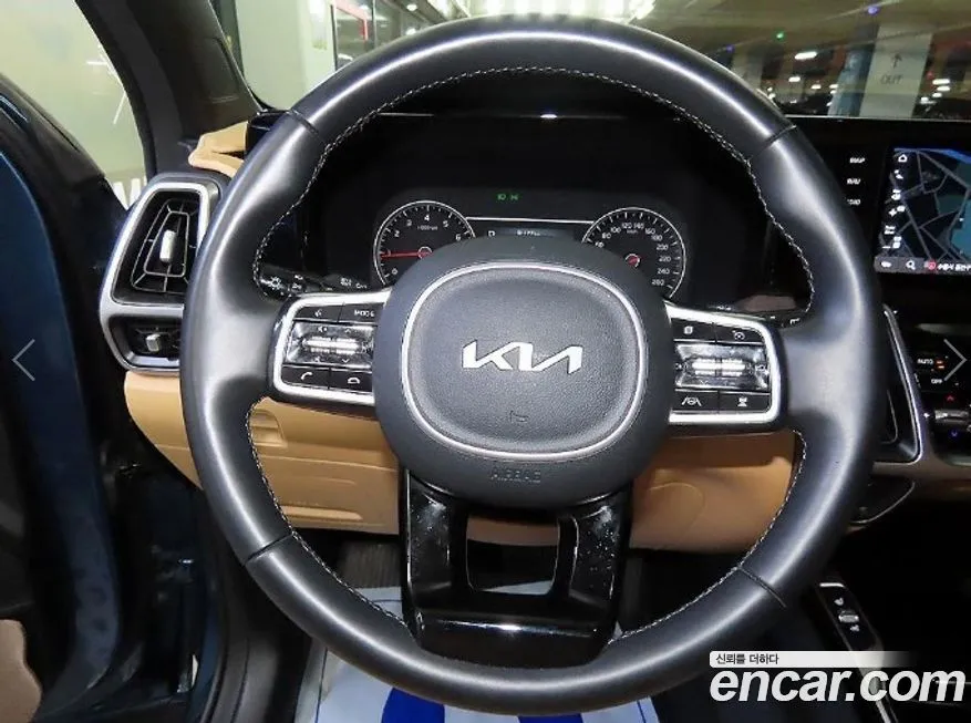 Kia Sorento — фото 8