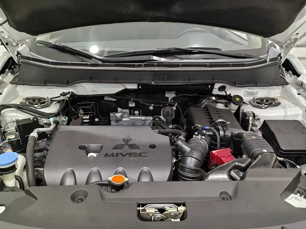 Mitsubishi ASX — фото 10
