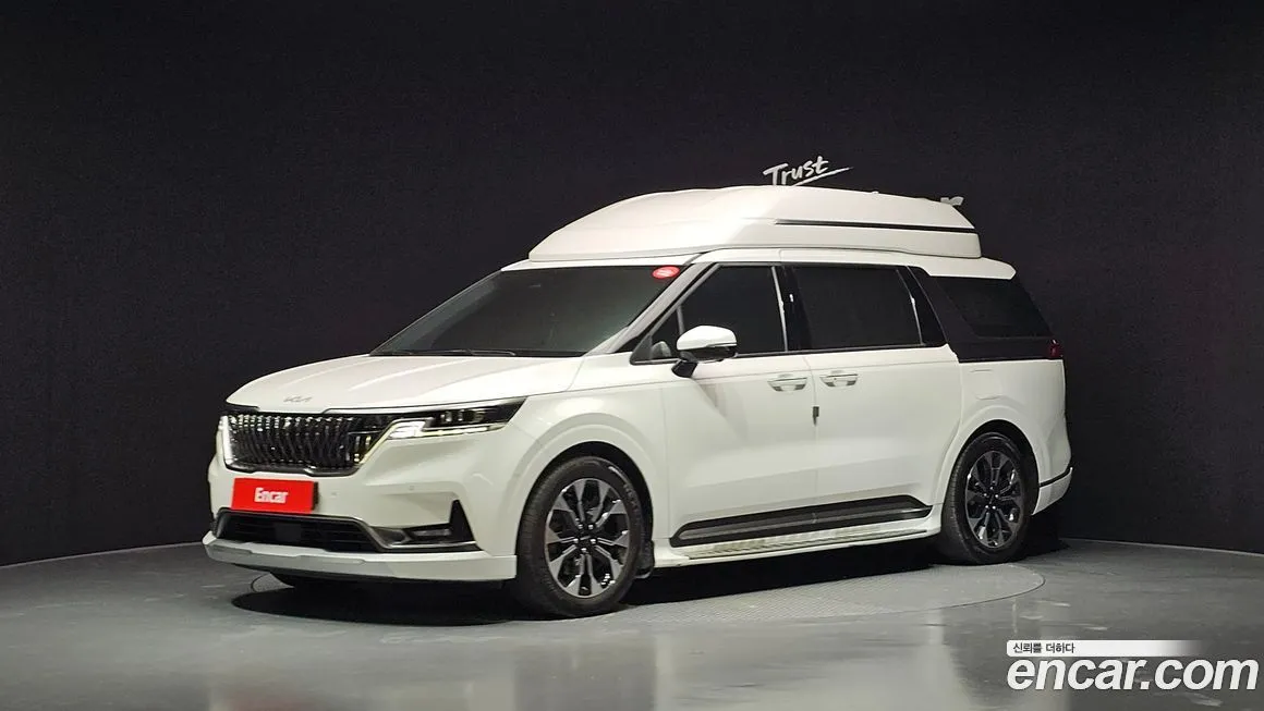 Kia Carnival — фото 1