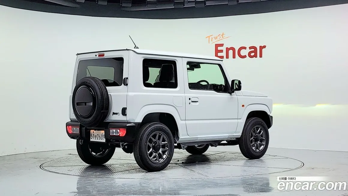 Suzuki Jimny — фото 2