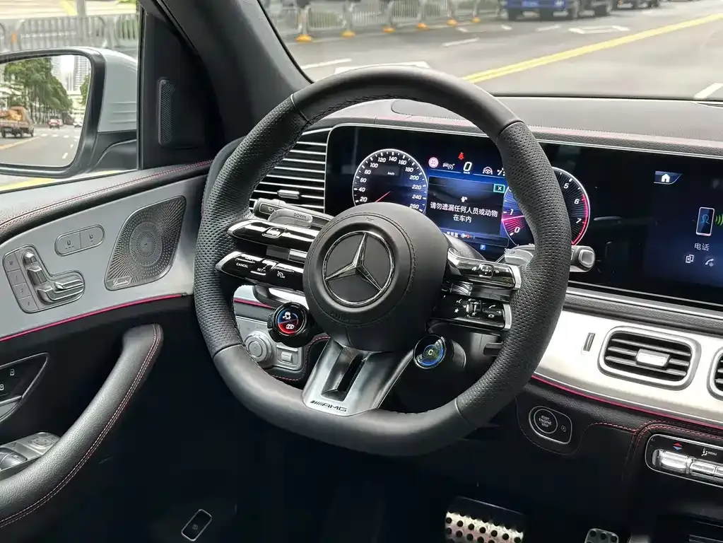 Mercedes-Benz GLE AMG — фото 8