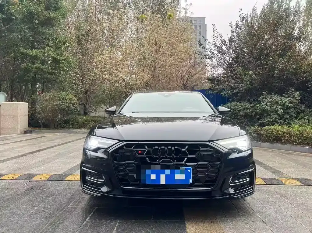 Audi A6L — фото 2