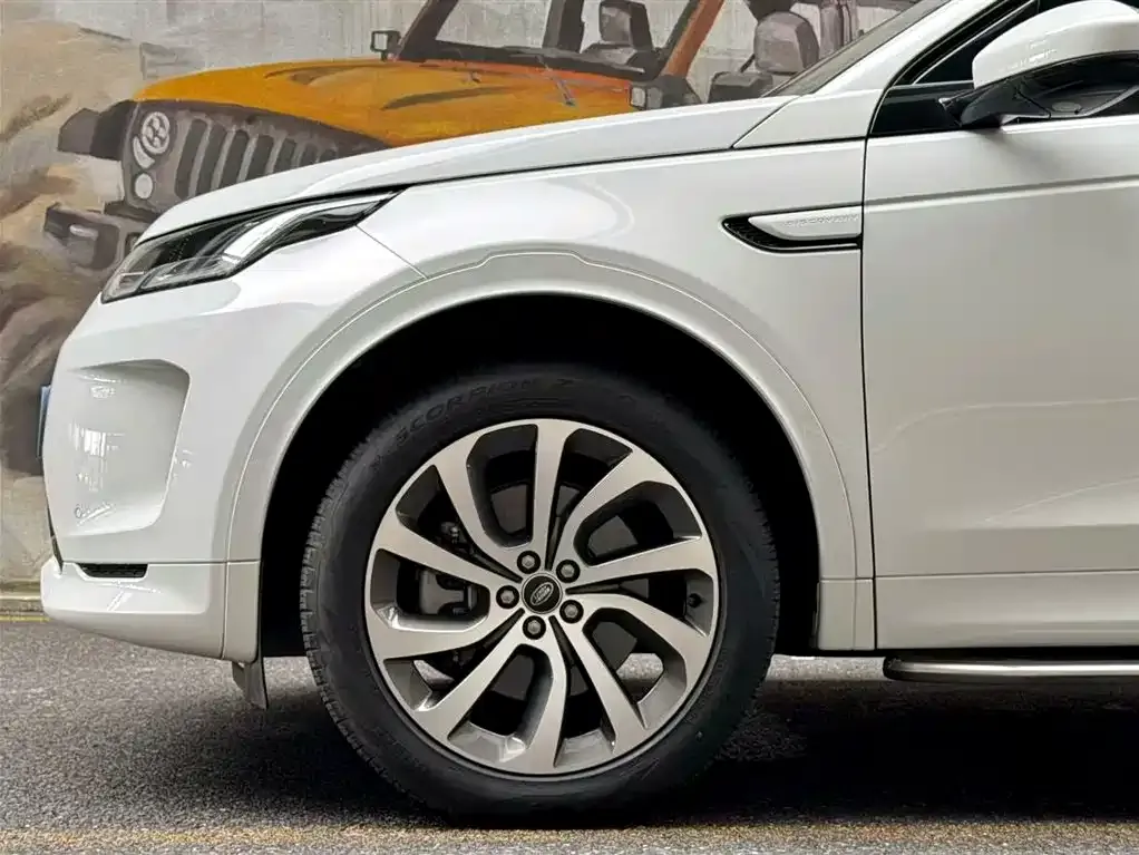 Land Rover Discovery Sport — фото 6