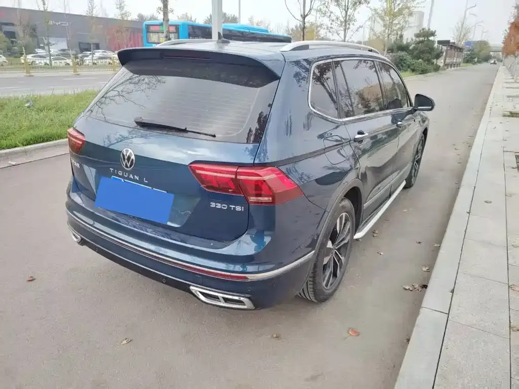 Volkswagen Tiguan L — фото 4