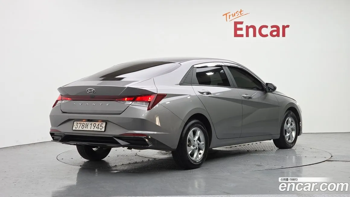 Hyundai AVANTE — фото 2