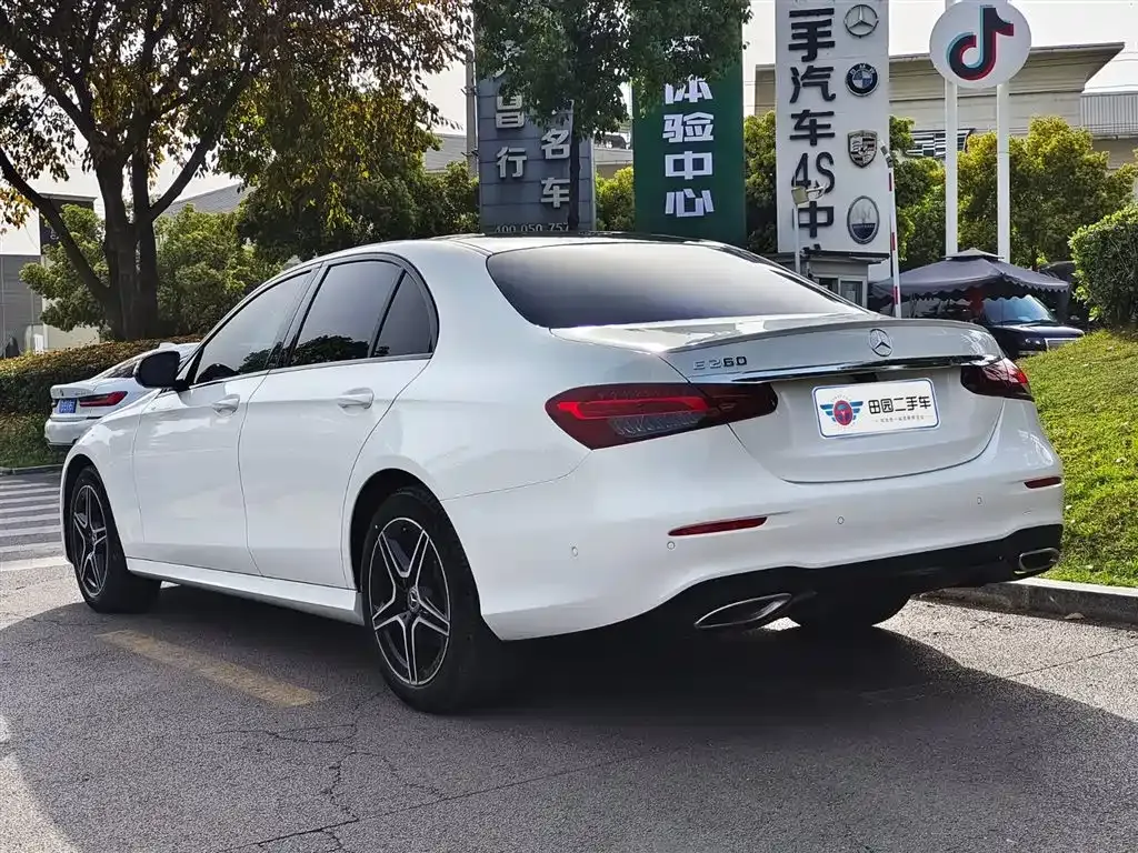 Mercedes-Benz E-Class (Import) — фото 4