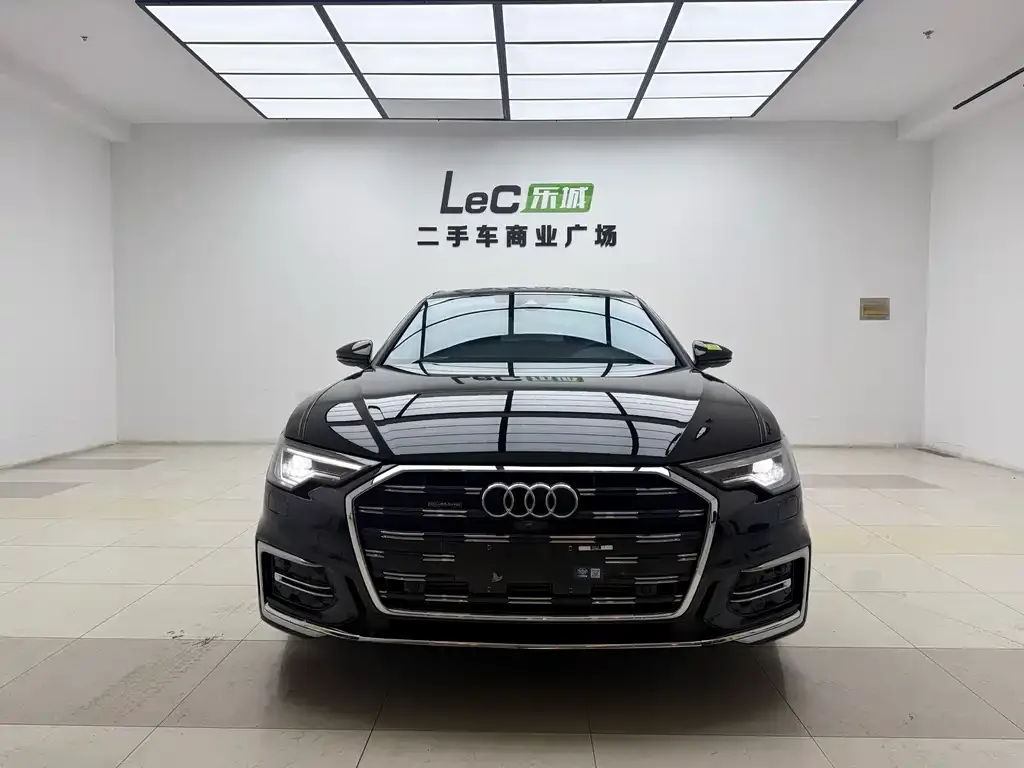 Audi A6L — фото 2