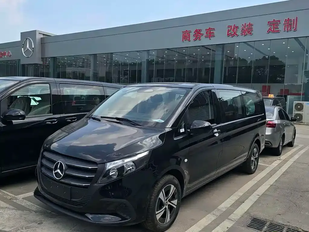 Mercedes-Benz Vito — фото 1