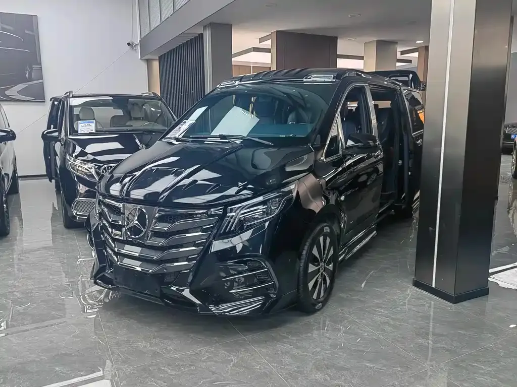 Mercedes-Benz Vito — фото 1