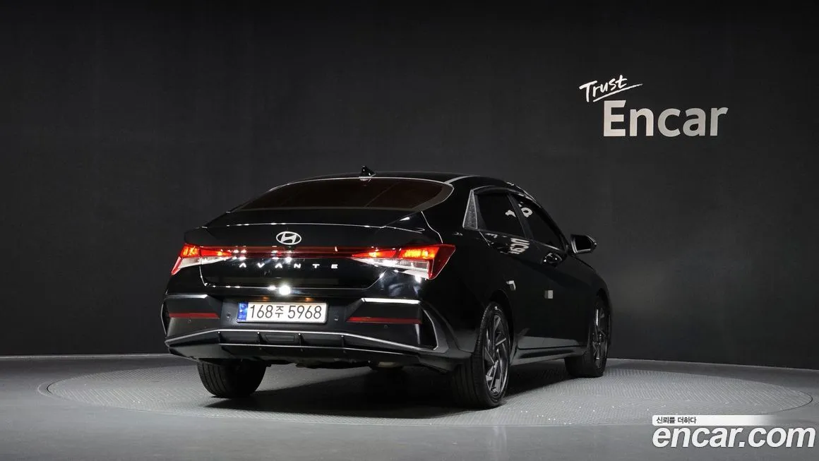 Hyundai AVANTE — фото 2