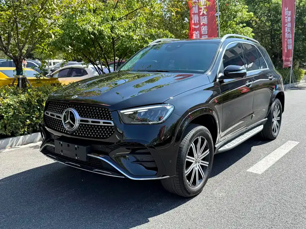 Mercedes-Benz GLE — фото 1