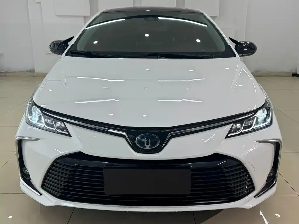 Toyota Corolla — фото 2