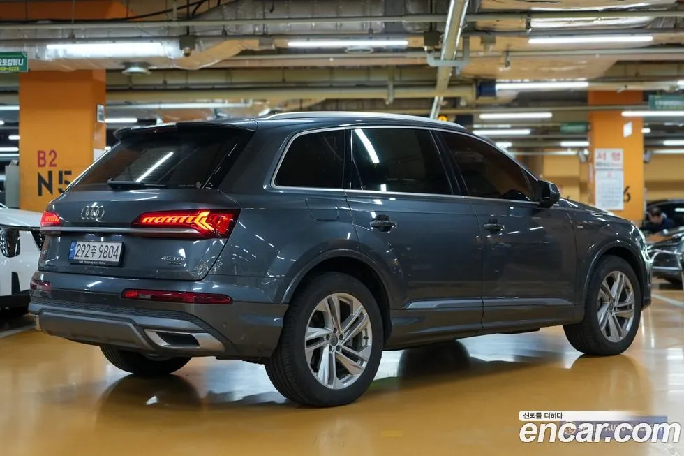 Audi Q7 — фото 2