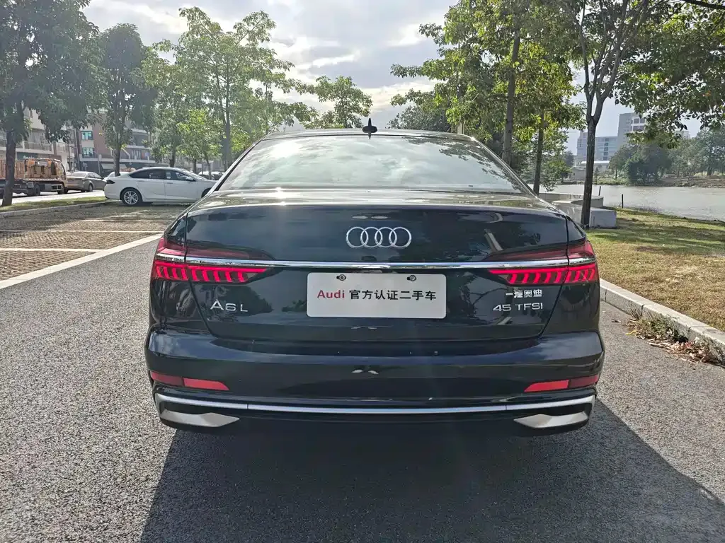 Audi A6L — фото 6