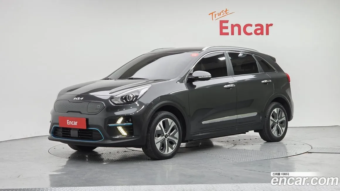 Kia Niro — фото 1