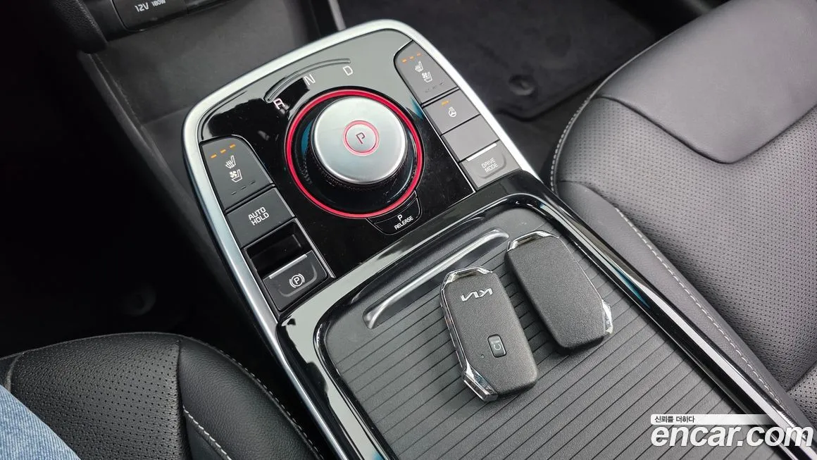 Kia Niro — фото 9