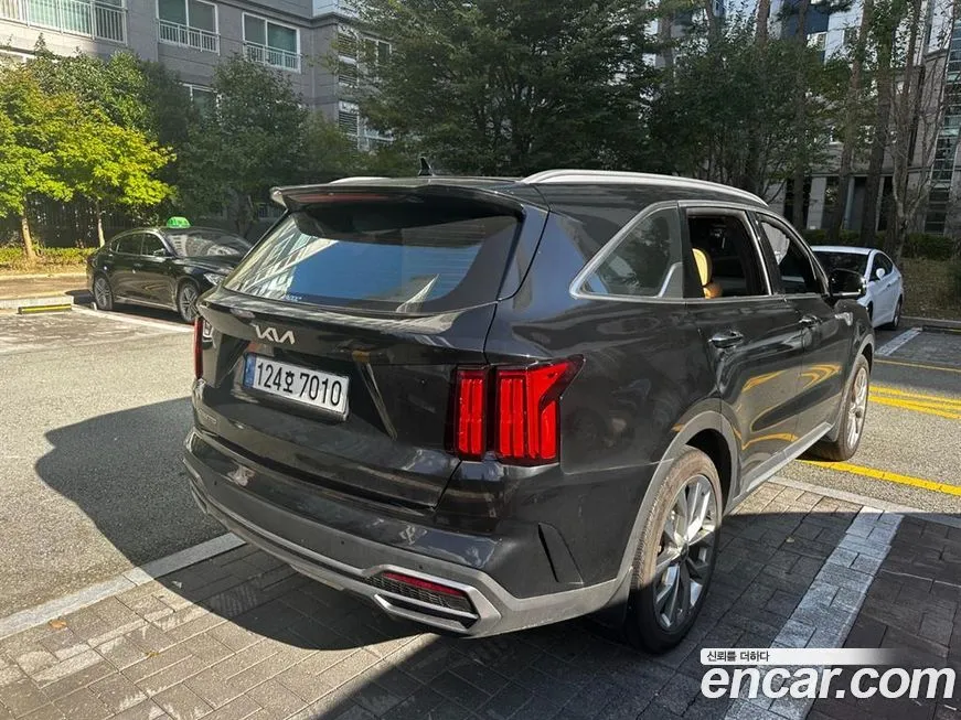 Kia Sorento — фото 6