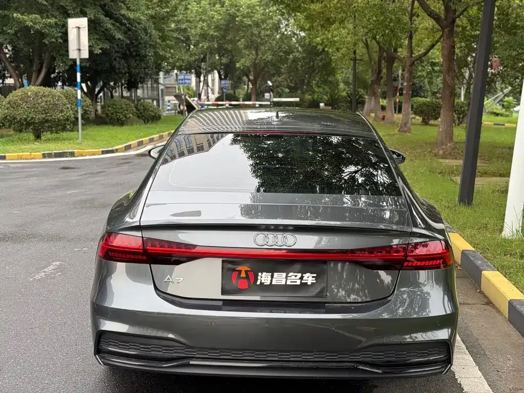 Audi A7 — фото 5