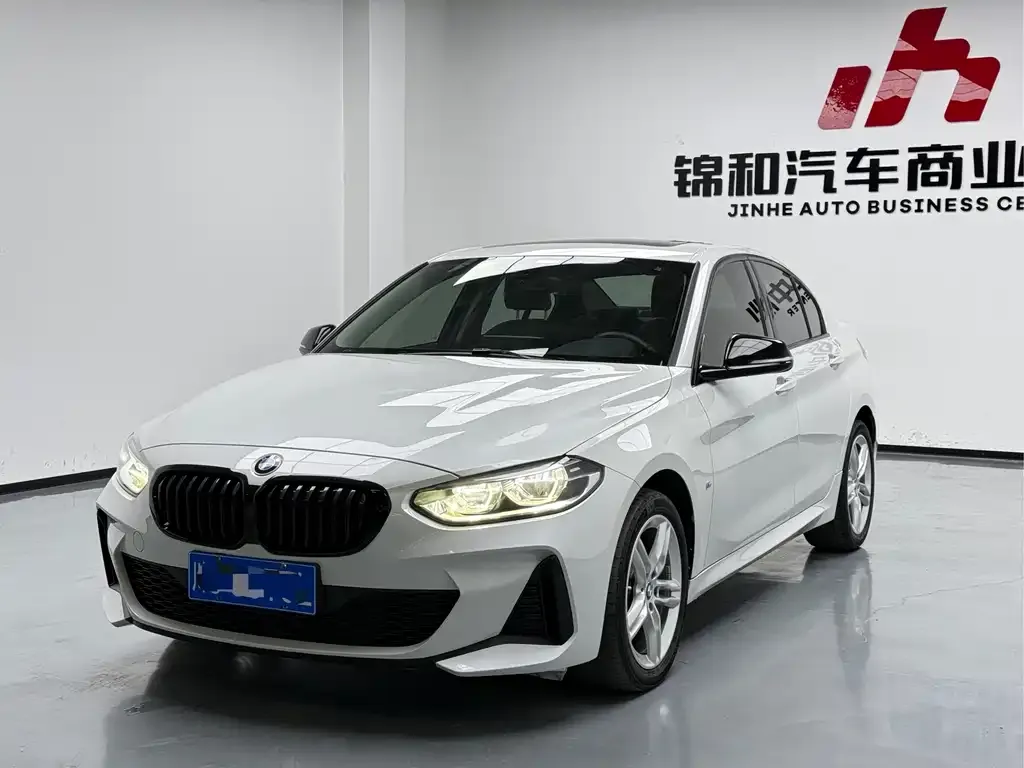 BMW 1 Series — фото 1