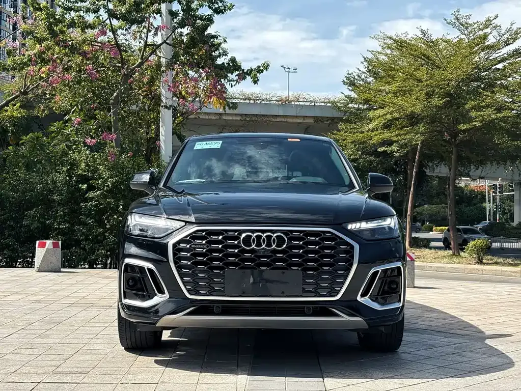 Audi Q5L Sportback — фото 2