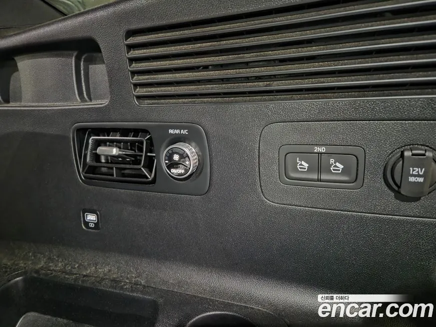 Kia Sorento — фото 10