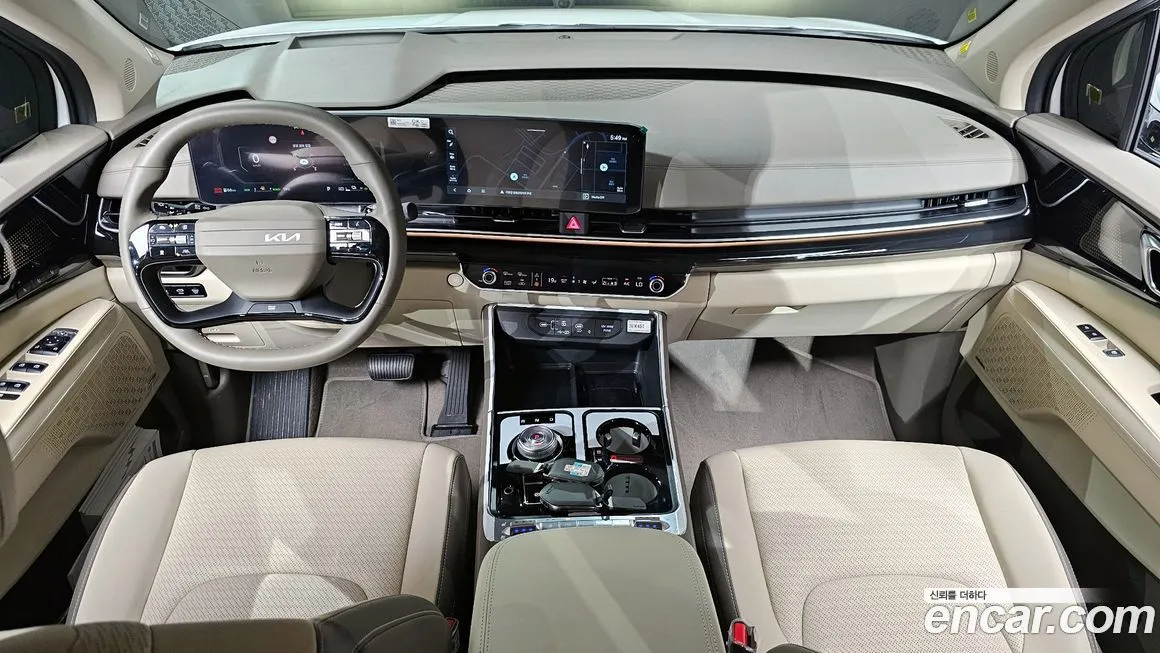 Kia Carnival — фото 7