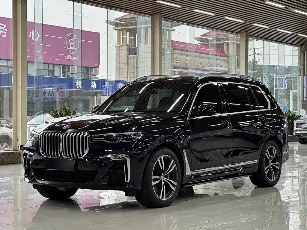 BMW X7 — фото 1